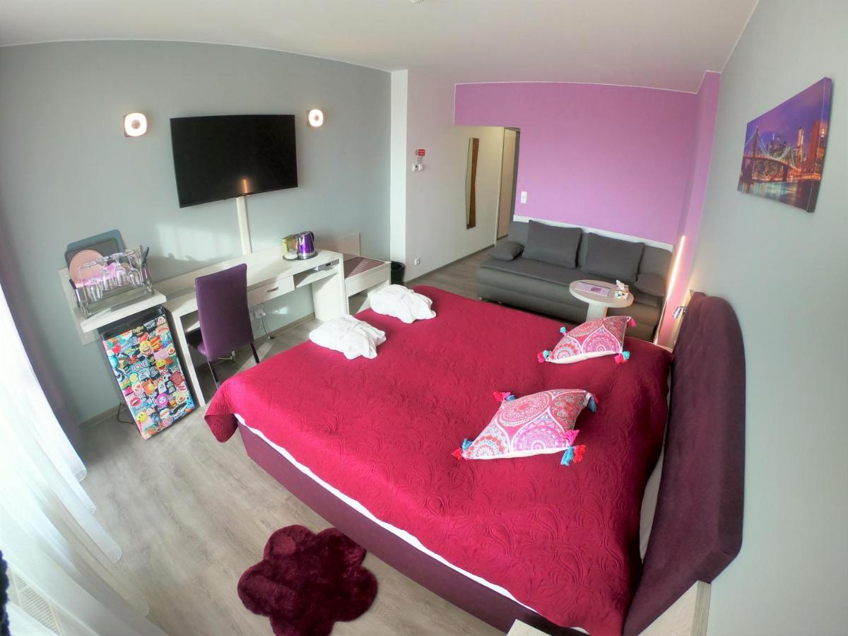 Violet Apartment Frymburk Ngoại thất bức ảnh